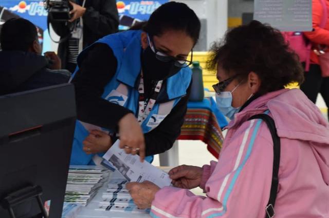 La ATT facilita la obtención de carnets de vacunación 