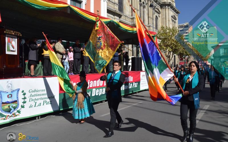La ATT participa del desfile cívico en conmemoración a los 191 años de independencia de Bolivia