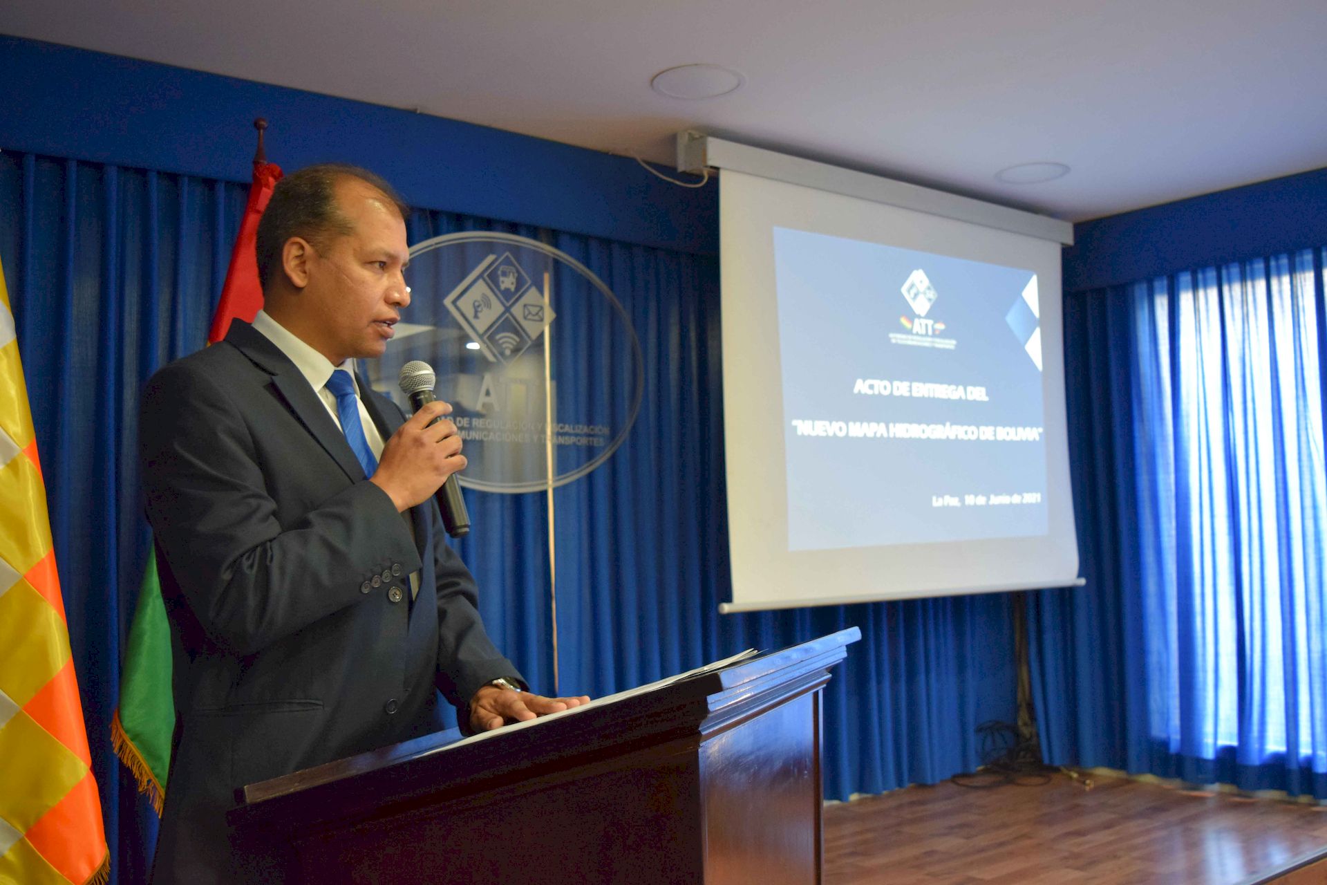 Entrega de Mapa Naval